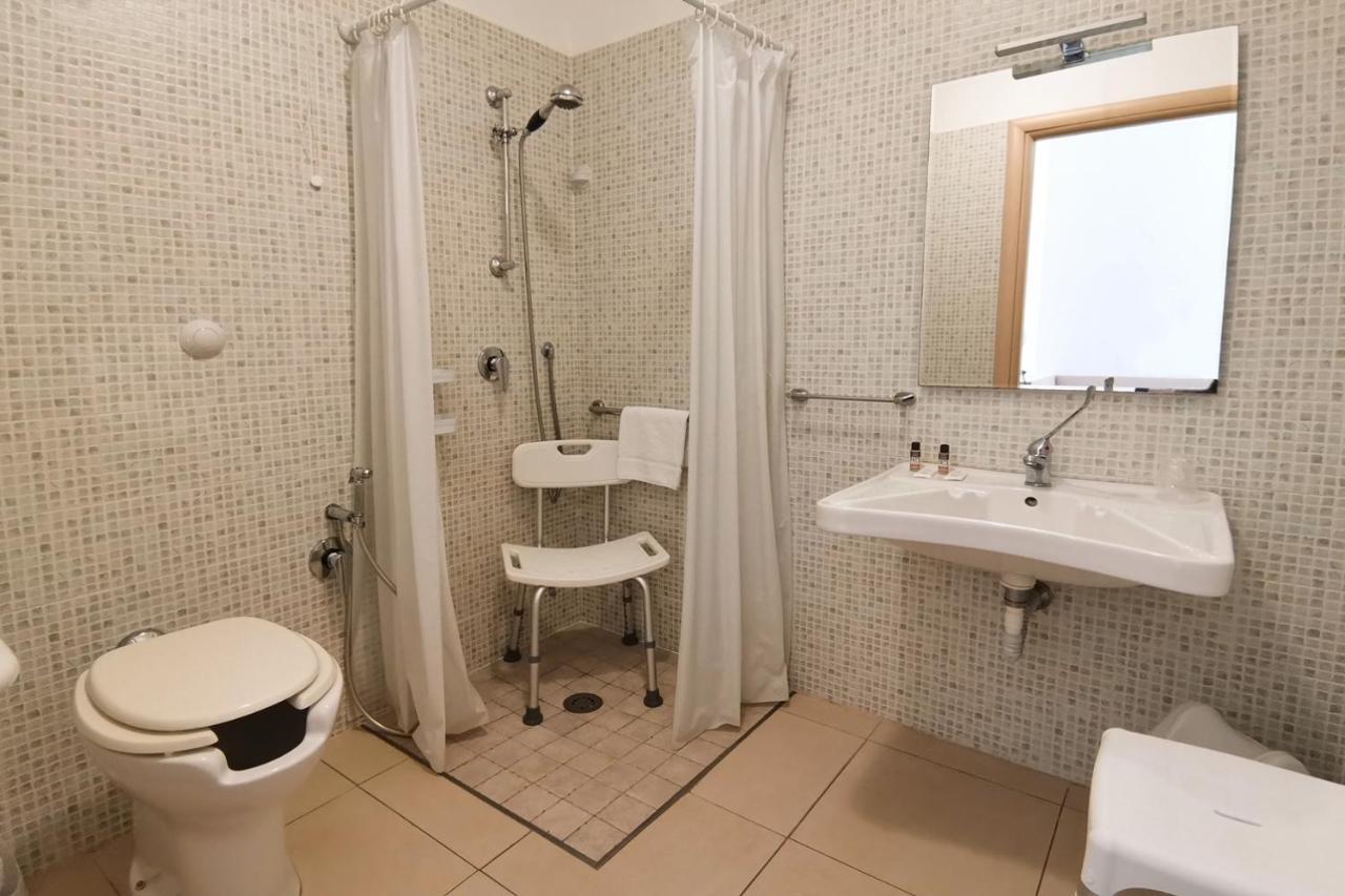 Hotel Poetto カリアリ エクステリア 写真